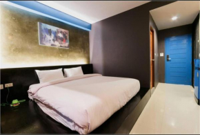Coconut hotel